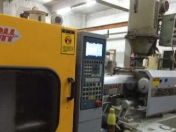 香港震雄128噸注塑機 深圳工程機械機電設備的高效生產利器